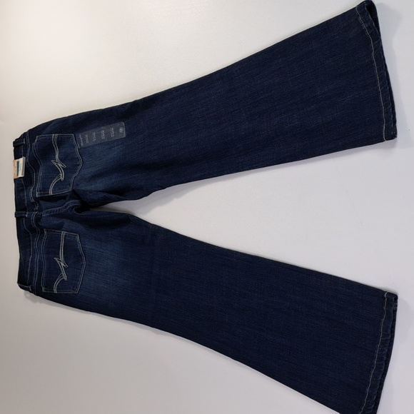 Wrangler Bootcut Faded Blue Jeans Size 5/6 x 30 - Picture 11 of 16